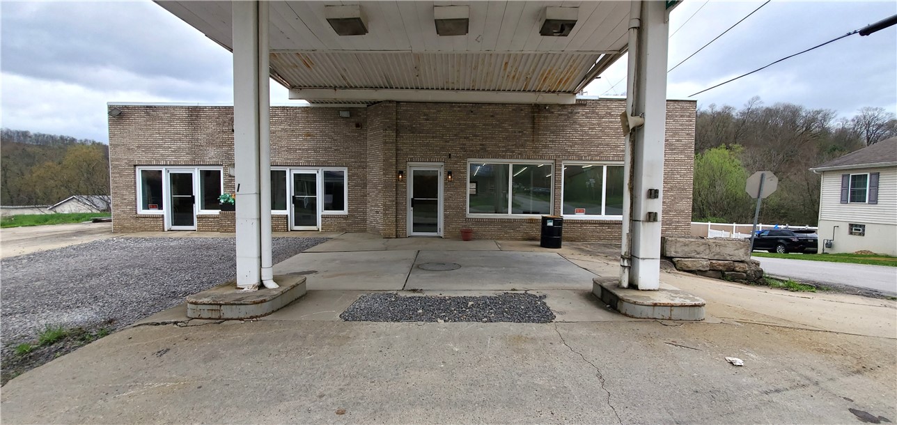 163 Main St