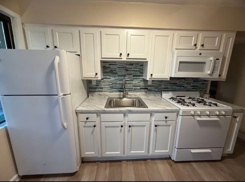 Photo of 118 Delaware Drive, Coraopolis, PA 15108 (MLS # 1760096)