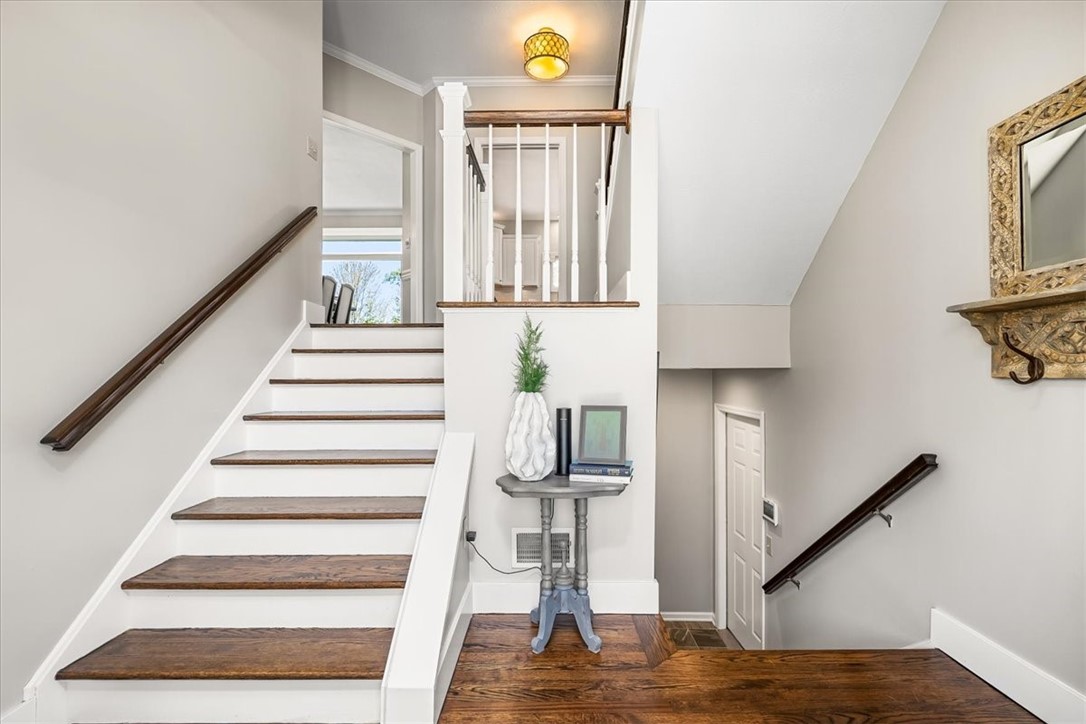 122 Pinehurst Ln
