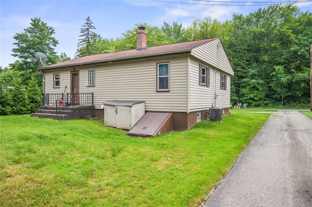 1090-94 N Darby Road