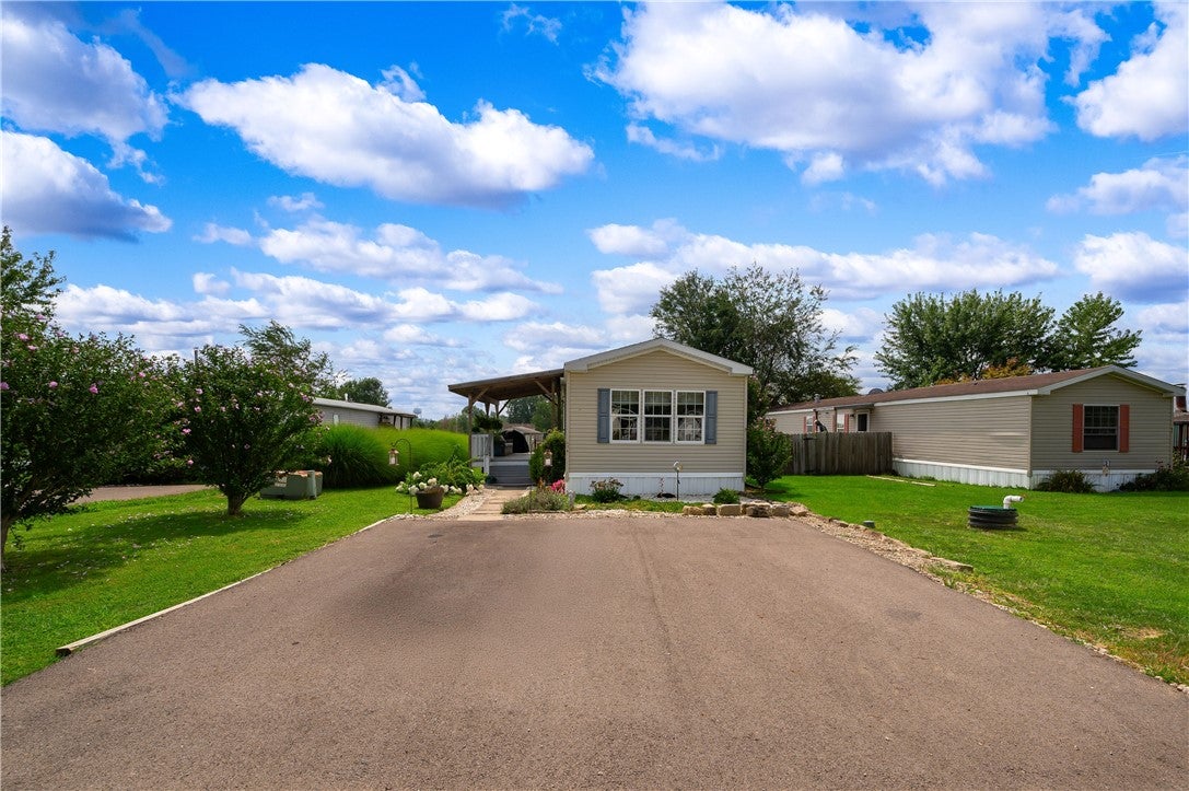 170 Rolling Valley Ln