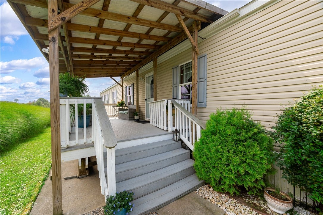 170 Rolling Valley Ln