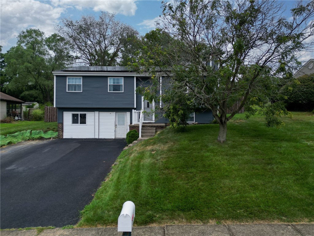 325 Sunridge Dr