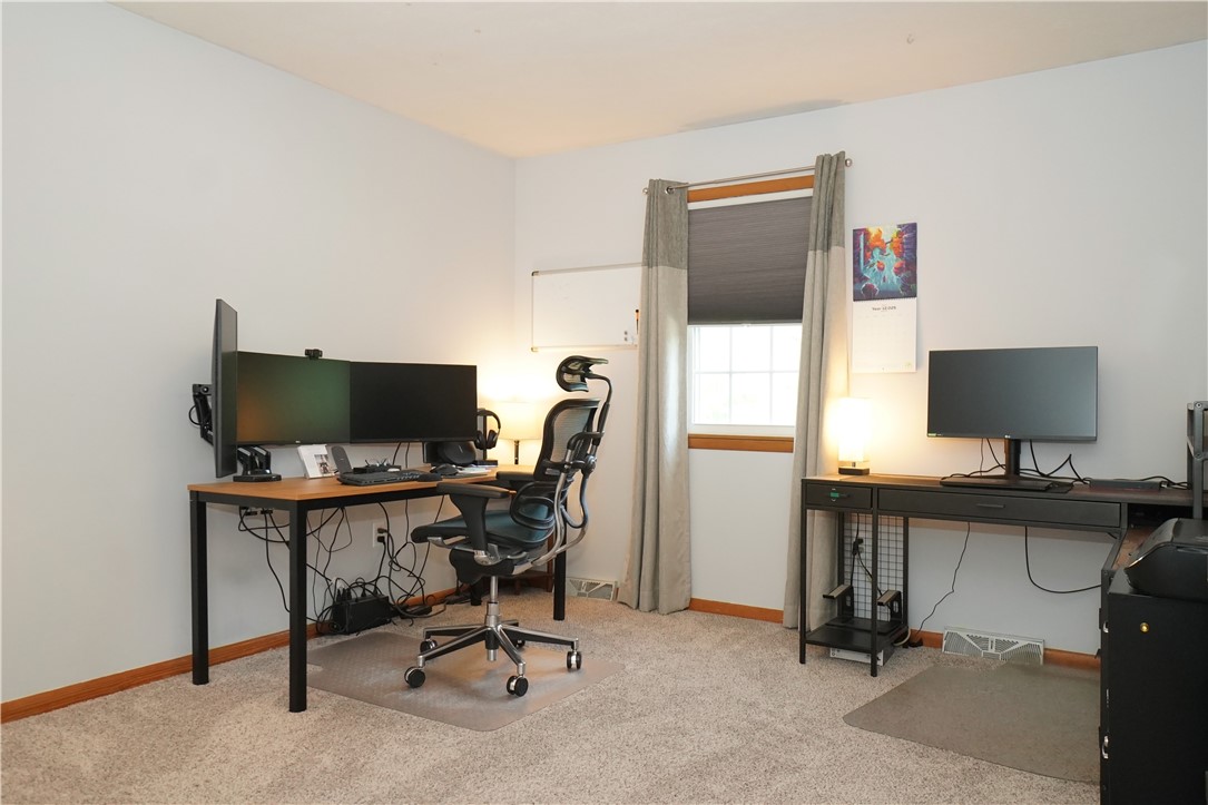 Cranberry Twp, Pennsylvania 16066, United States, 4 Bedrooms Bedrooms, ,3 BathroomsBathrooms,Residential,Active,165663