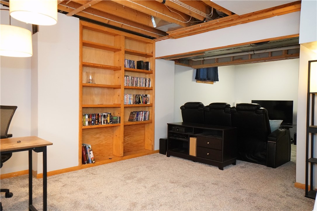 Cranberry Twp, Pennsylvania 16066, United States, 4 Bedrooms Bedrooms, ,3 BathroomsBathrooms,Residential,Active,165663