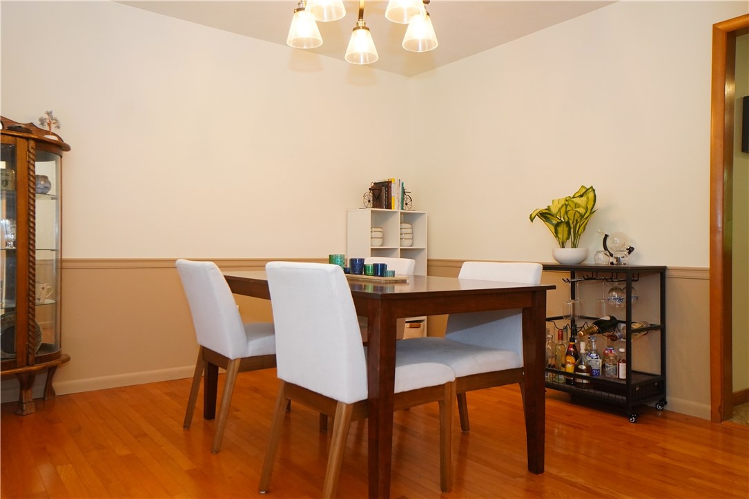 Cranberry Twp, Pennsylvania 16066, United States, 4 Bedrooms Bedrooms, ,3 BathroomsBathrooms,Residential,Active,165663