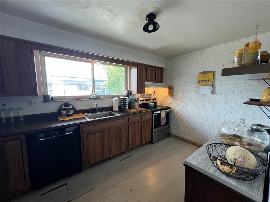 3133 Camberly Dr