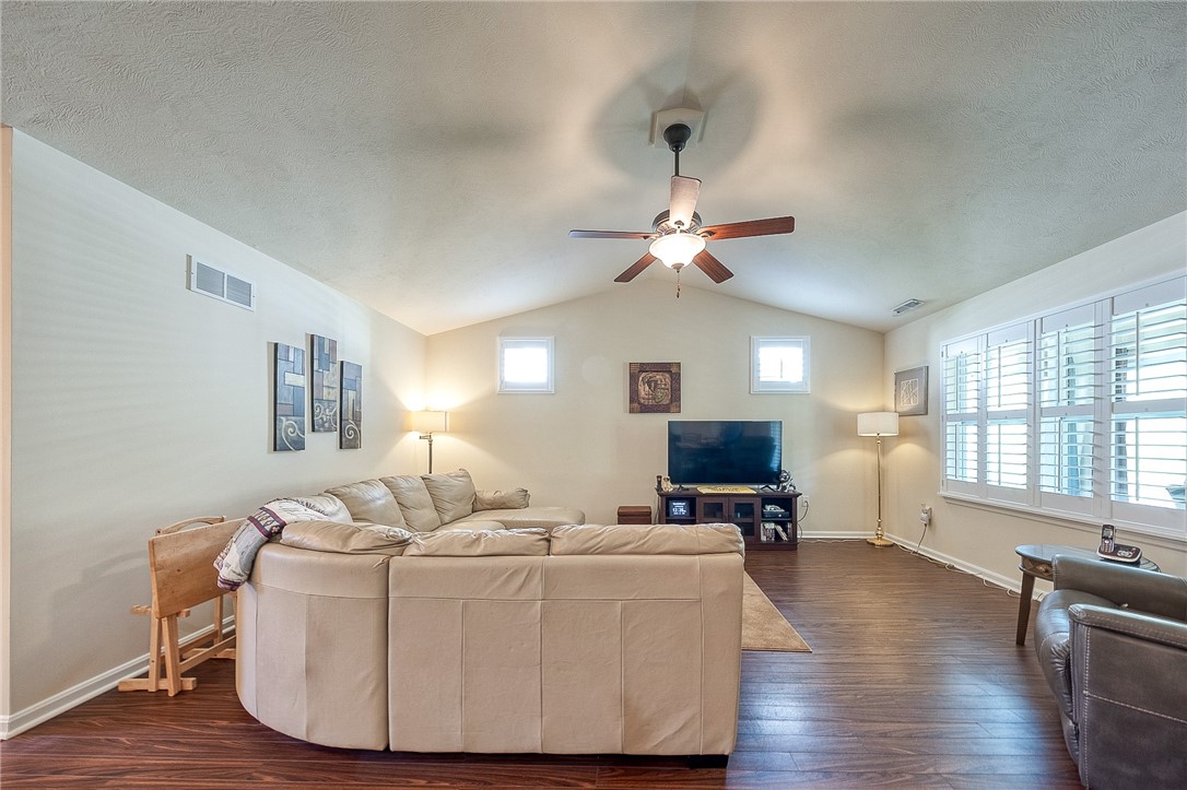 Allegheny Twp - Wml, Pennsylvania 15613, United States, 2 Bedrooms Bedrooms, ,2 BathroomsBathrooms,Residential,Active,107329