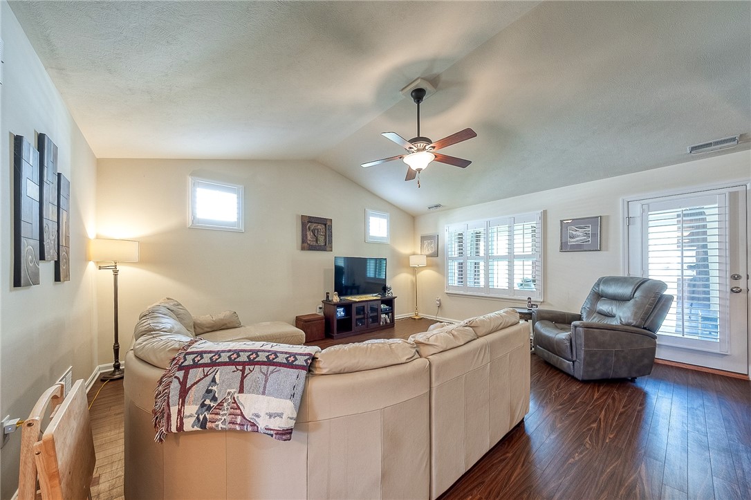 Allegheny Twp - Wml, Pennsylvania 15613, United States, 2 Bedrooms Bedrooms, ,2 BathroomsBathrooms,Residential,Active,107329