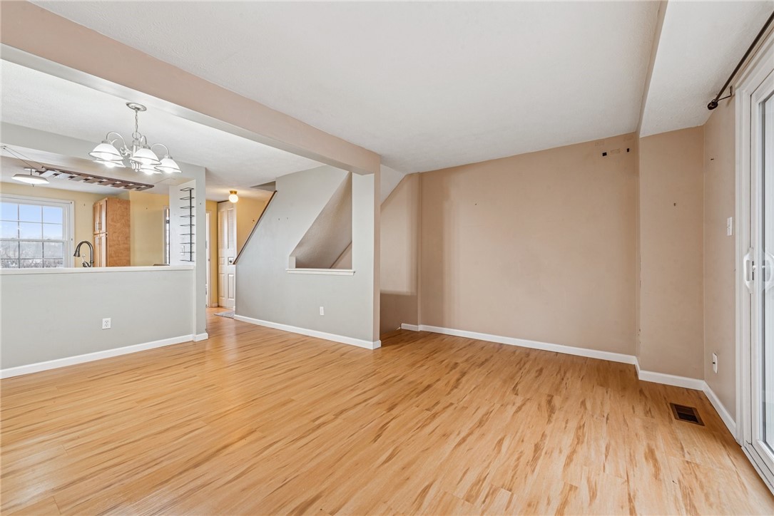 11 Shadow Drive Dr, Whitehall, Pennsylvania image 4