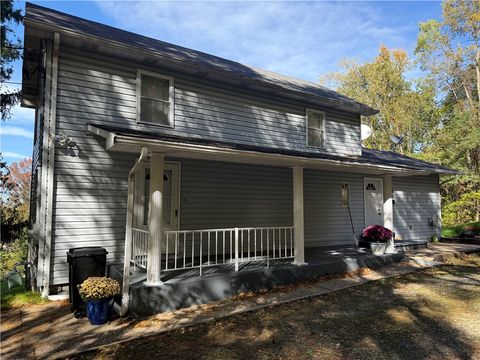 Photo of 1010 Woodstock Ave, Hopwood, PA 15445 (MLS # 1727442)