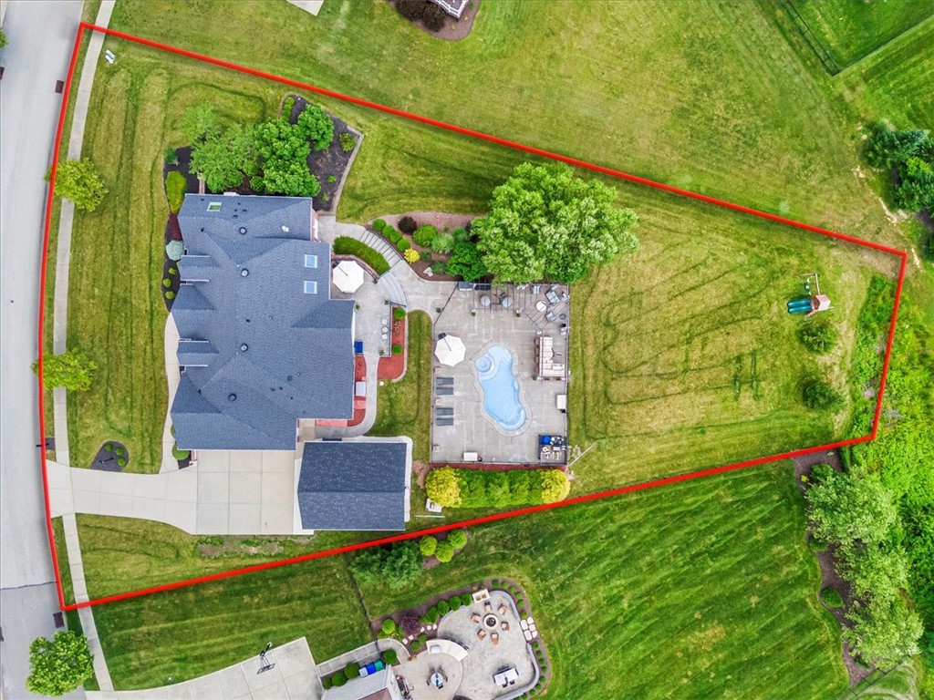 128 Majestic Dr
