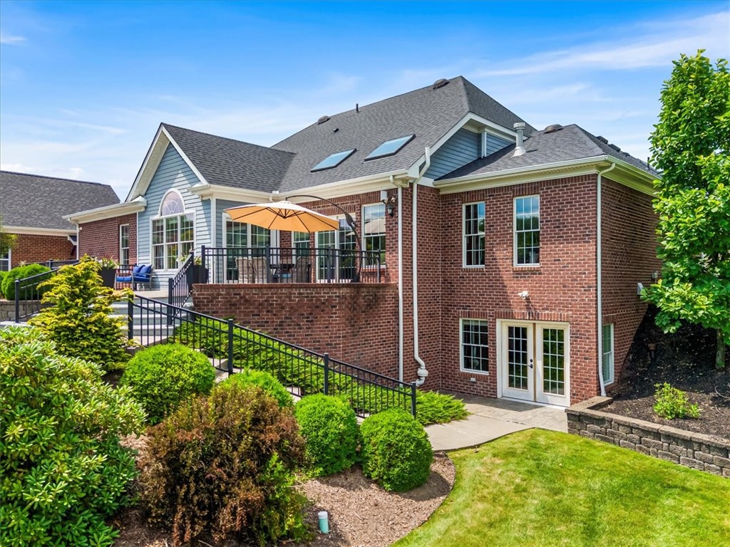 128 Majestic Dr