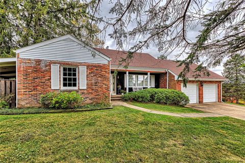 Photo of 13511 Evergreen Way, Irwin, PA 15642 (MLS # 1726760)