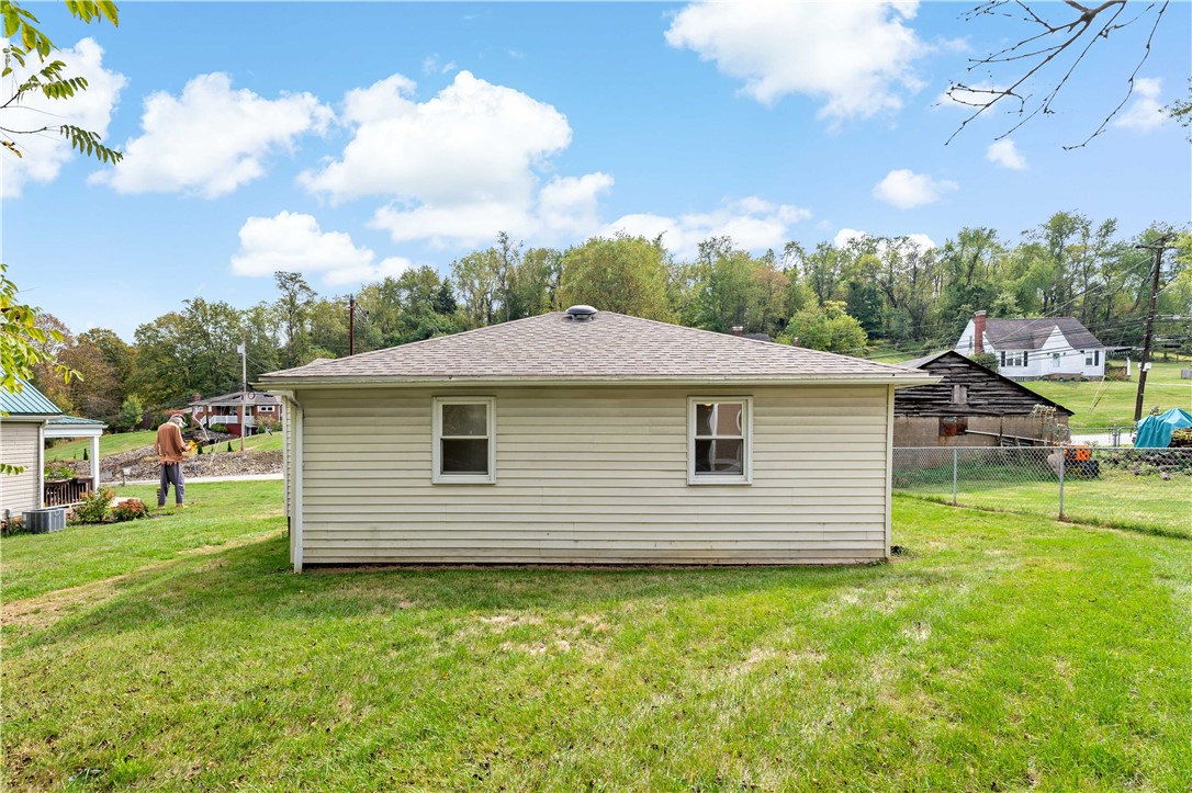 Elizabeth Twp/Boro, Pennsylvania 15037, United States, 2 Bedrooms Bedrooms, ,1 BathroomBathrooms,Residential,Active,222537