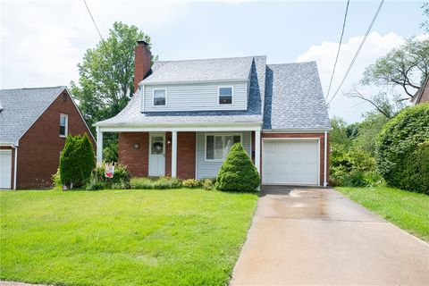 Photo of 4800 W Brierly Dr, West Mifflin, PA 15122 (MLS # 1725569)