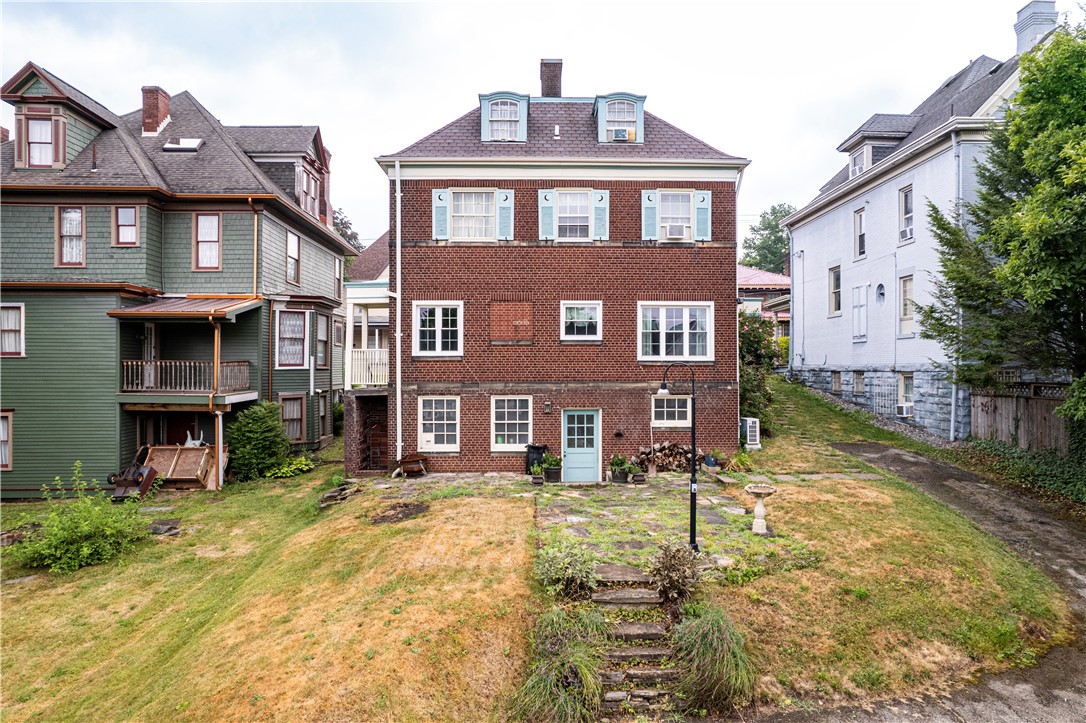 City Of Greensburg, Pennsylvania 15601, United States, 5 Bedrooms Bedrooms, ,4 BathroomsBathrooms,Residential,Active,51481