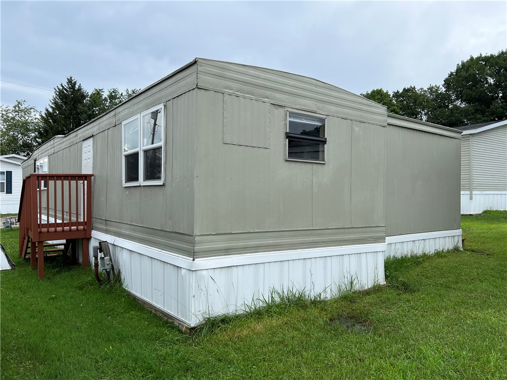 752 Regent Dr