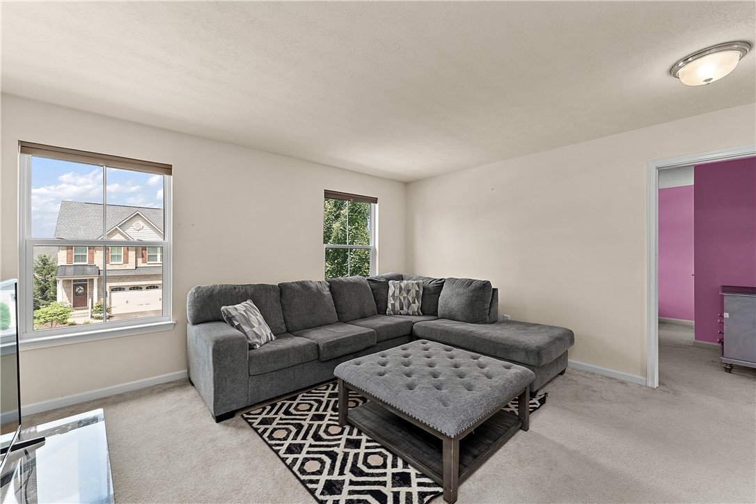 Pine Twp, Pennsylvania 15090, United States, 4 Bedrooms Bedrooms, ,4 BathroomsBathrooms,Residential,Active,167259