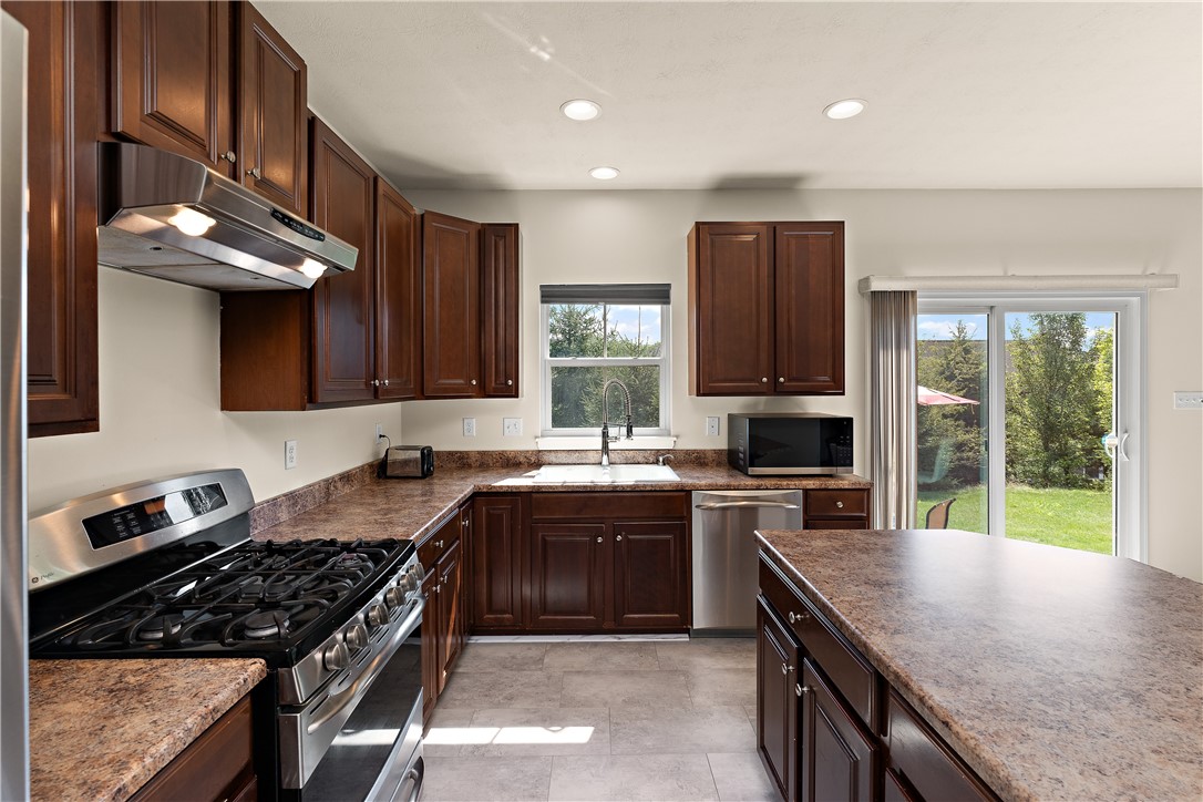 Pine Twp, Pennsylvania 15090, United States, 4 Bedrooms Bedrooms, ,4 BathroomsBathrooms,Residential,Active,167259