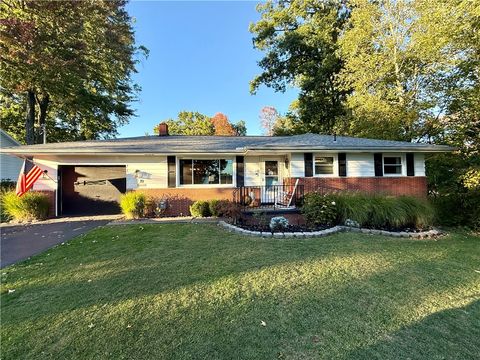 Photo of 20 W Meyer Ave, New Castle, PA 16105 (MLS # 1725805)