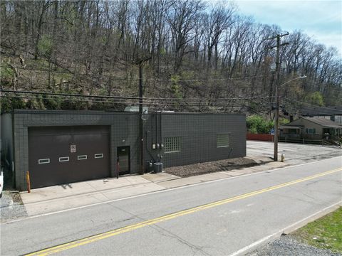 Photo of 3367 Spring Garden Rd, Pittsburgh, PA 15212 (MLS # 1749941)