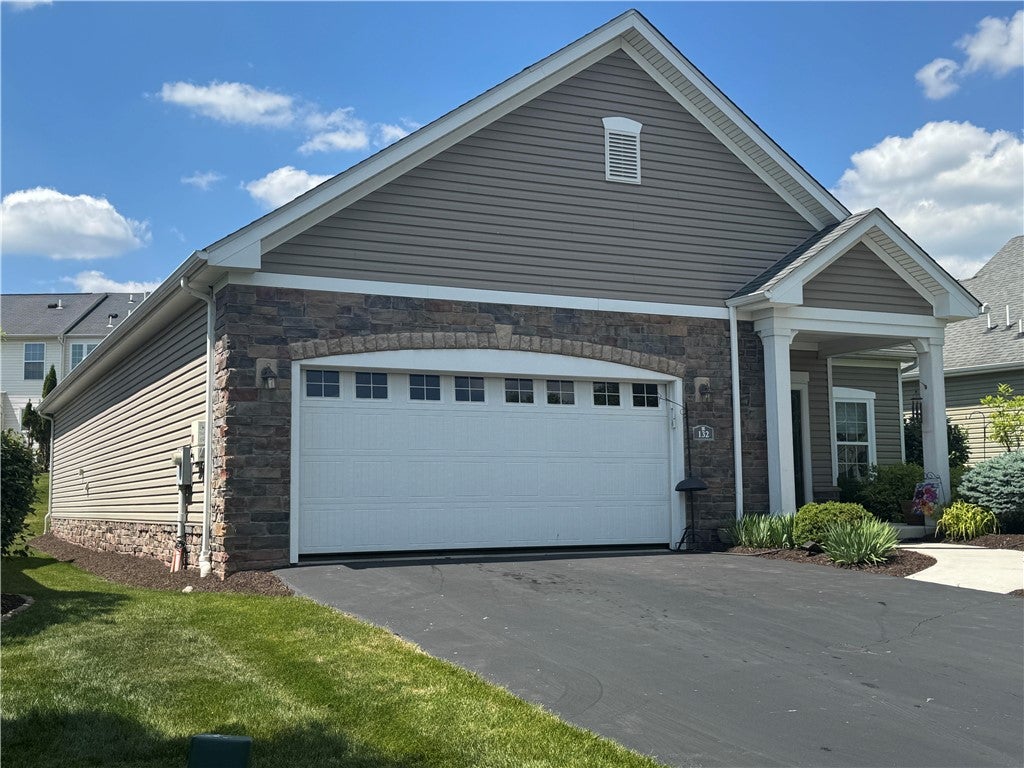 132 Cobblestone Dr