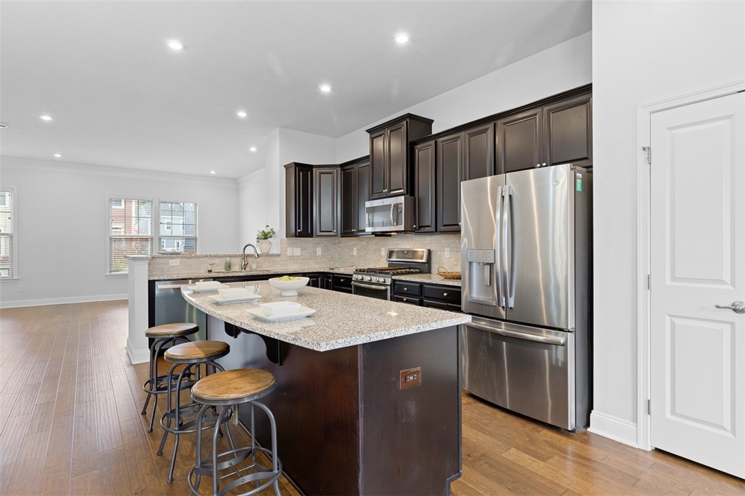 Marshall, Pennsylvania 16046, United States, 3 Bedrooms Bedrooms, ,3 BathroomsBathrooms,Residential,Active,225164