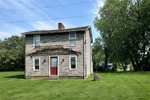 Photo of 1206, 1207, 1210 Wysocki Ave, North Apollo, PA 15673 (MLS # 1743409)