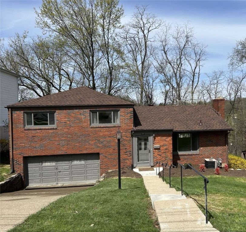 237 Roycroft AVe