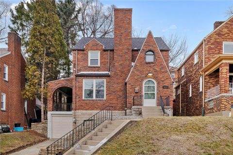Photo of 4028 Cloverlea St, Pittsburgh, PA 15227 (MLS # 1740730)