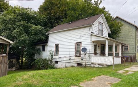 439 Malleable St Sharon PA 16146