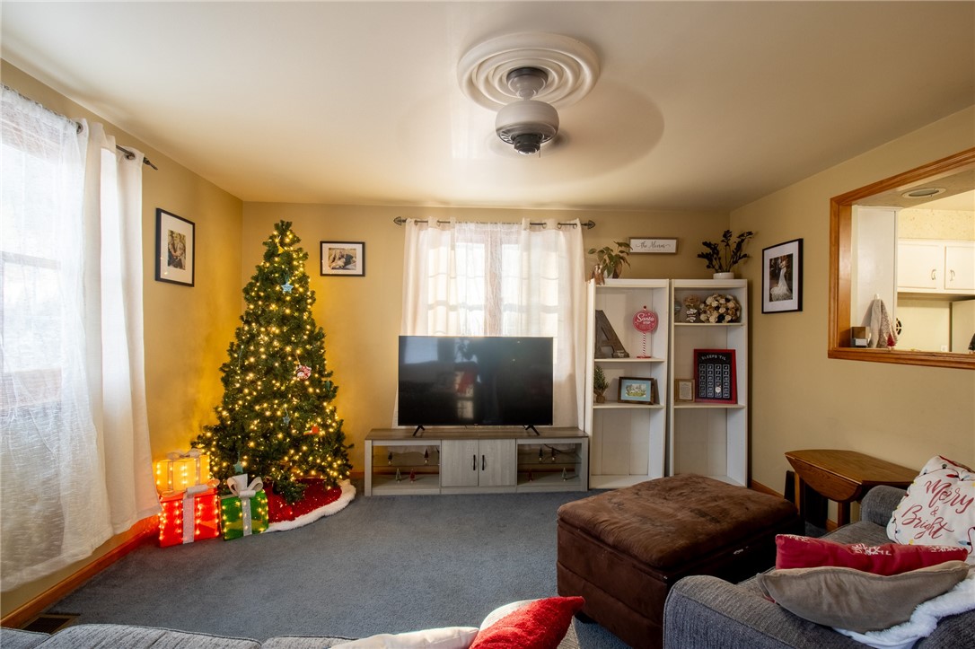 Hempfield Twp - Wml, Pennsylvania 15601, United States, 4 Bedrooms Bedrooms, ,2 BathroomsBathrooms,Residential,Active,39