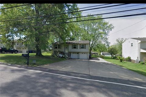 Photo of 514 Aten Rd, Coraopolis, PA 15108 (MLS # 1737912)