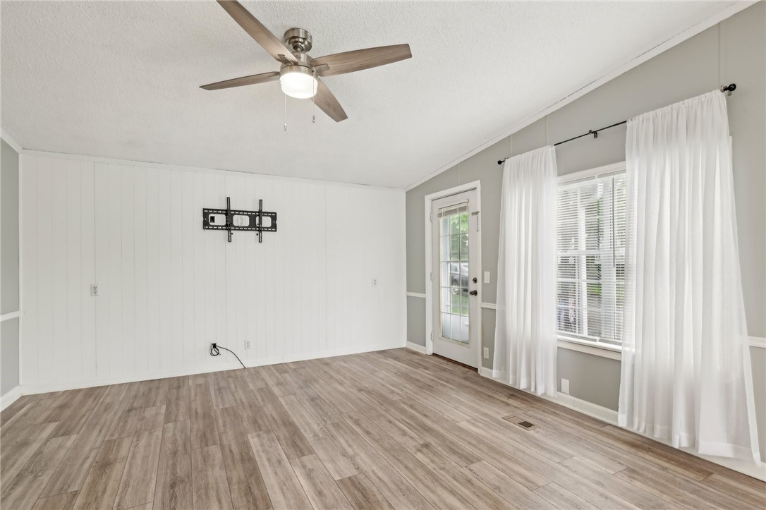 131 Rock Lake Dr