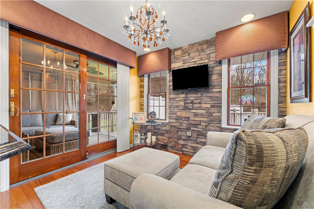 1042 Piney Ridge Drive Dr, South Park, Pennsylvania image 12