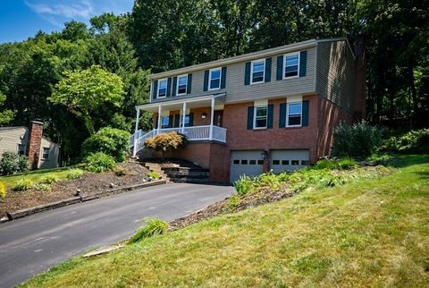 Photo of 2597 Monterey Dr, Pittsburgh, PA 15241 (MLS # 1741572)