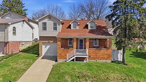 Townhouse For Sale - 252 Berry St St<br/> Baden, PA 15005