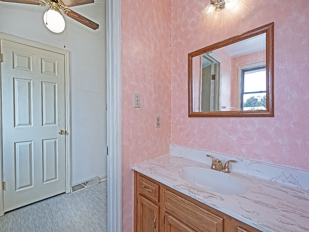 507 Lisa Drive Dr, West Mifflin, Pennsylvania image 15