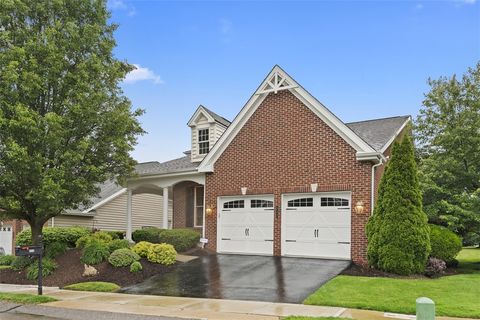 Photo of 232 Patriot Ln, Freedom, PA 15042 (MLS # 1736298)
