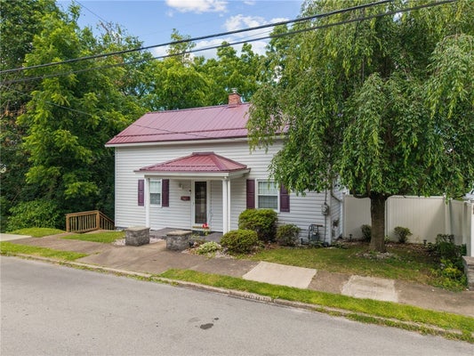 745 SIDNEY ST, GREENSBURG, PA 15601 - Image 59d59b7c66e18d97bd39b1a557ea61e9/1781662810