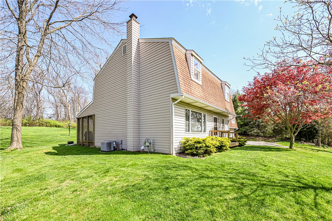 Hempfield Twp - Wml, Pennsylvania 15672, United States, 5 Bedrooms Bedrooms, ,3 BathroomsBathrooms,Residential,Contingent,53418