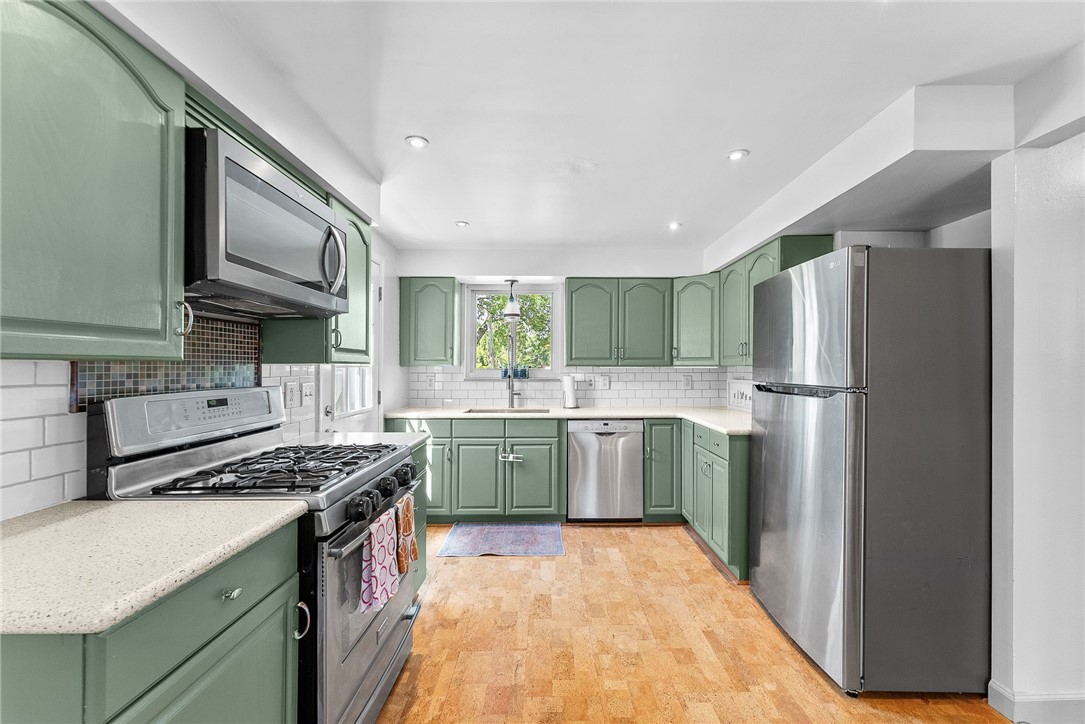 5101 Azalea Dr, Whitehall, Pennsylvania image 13
