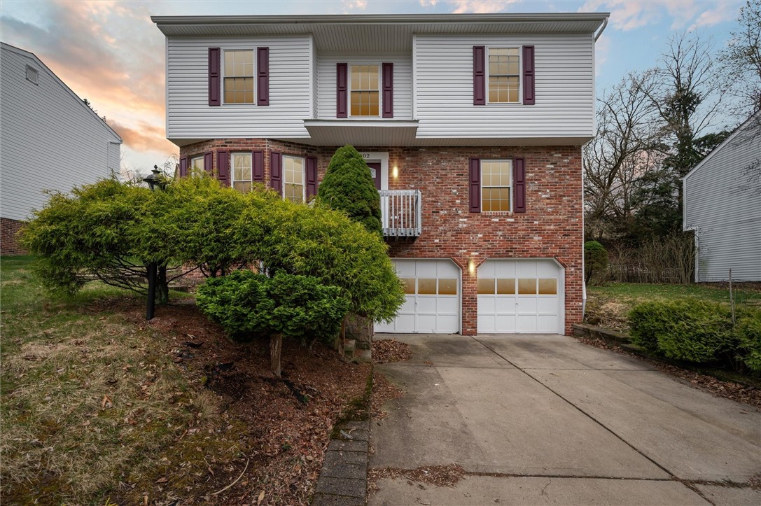 102 Edgemeade Dr, Monroeville, Pennsylvania image 1