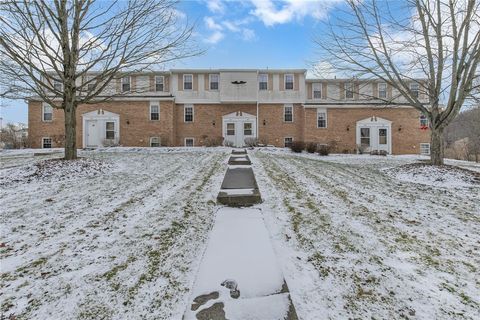 319 Bellford Ct Cranberry Twp PA 16066