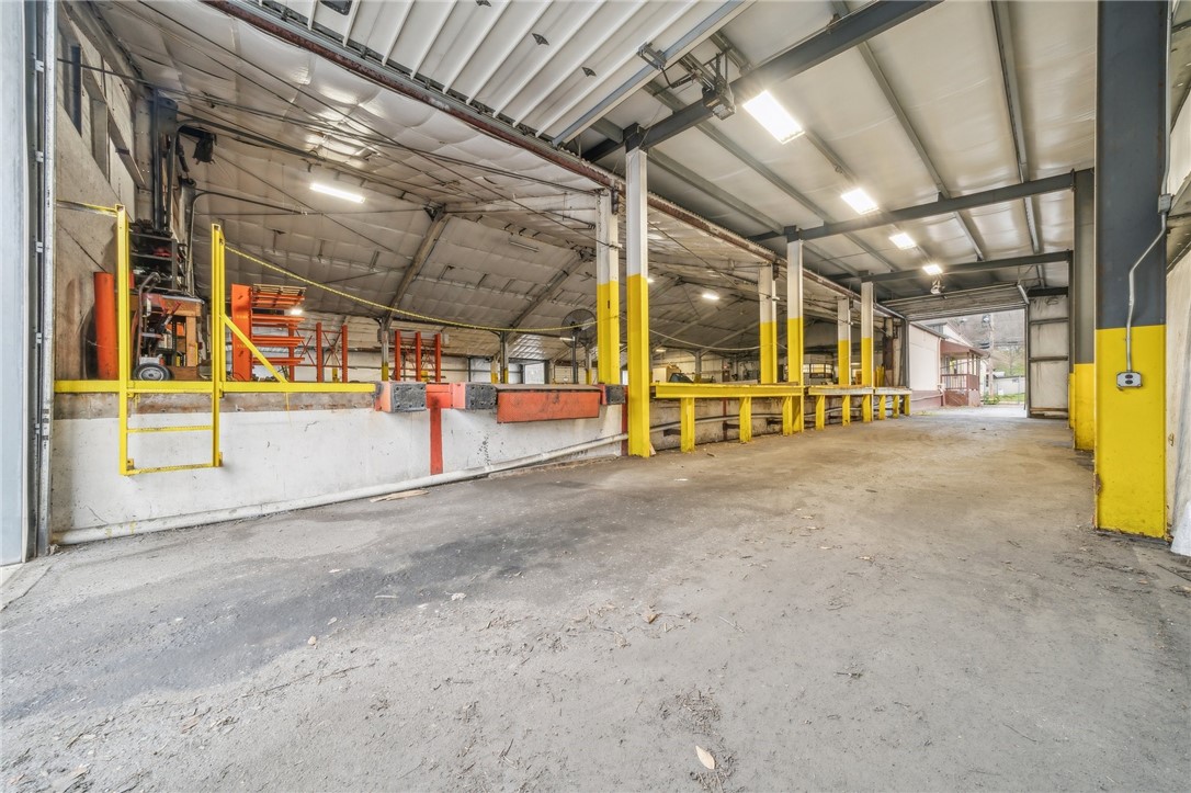 Greater Johnstown School District, Pennsylvania 15906, United States, ,Commercial,Active,33747