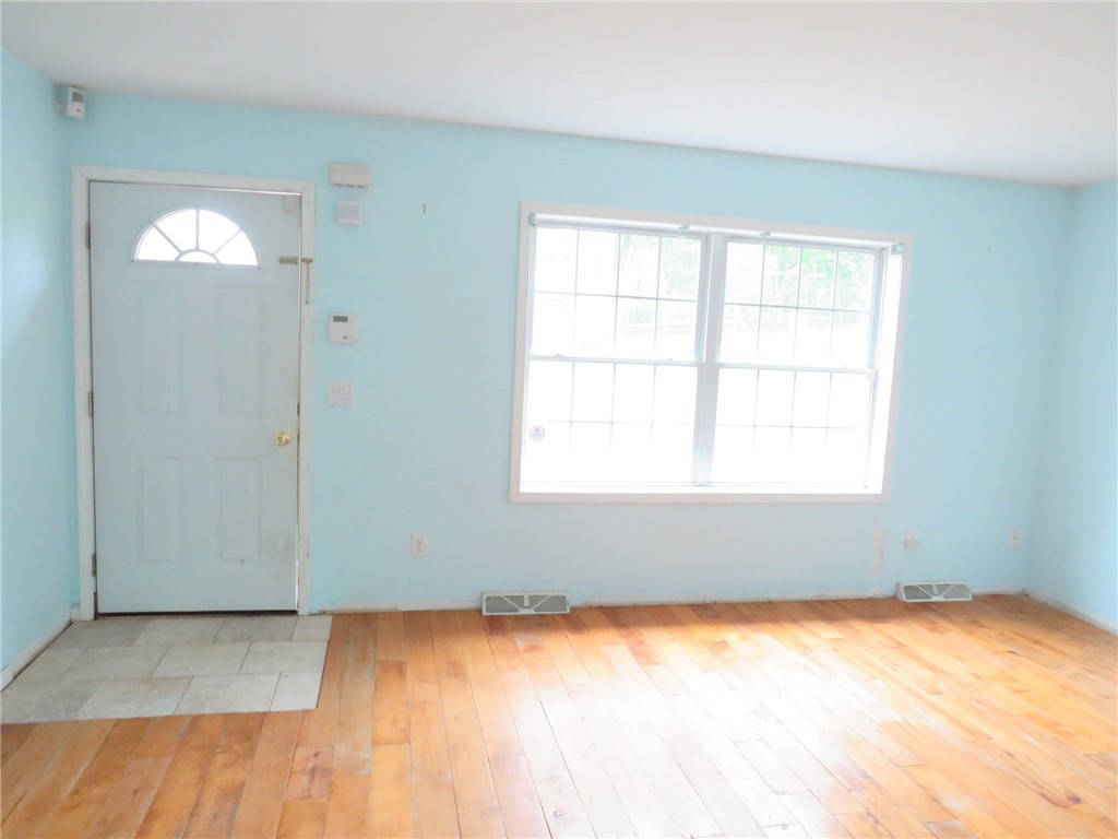 280 Evans Rd