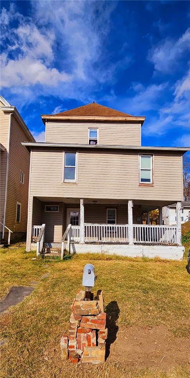 272 E Lincoln