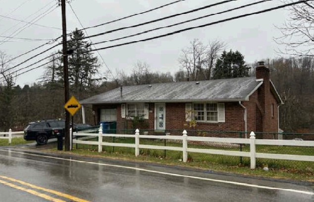 960 Main St St, Irwin, Pennsylvania image 1