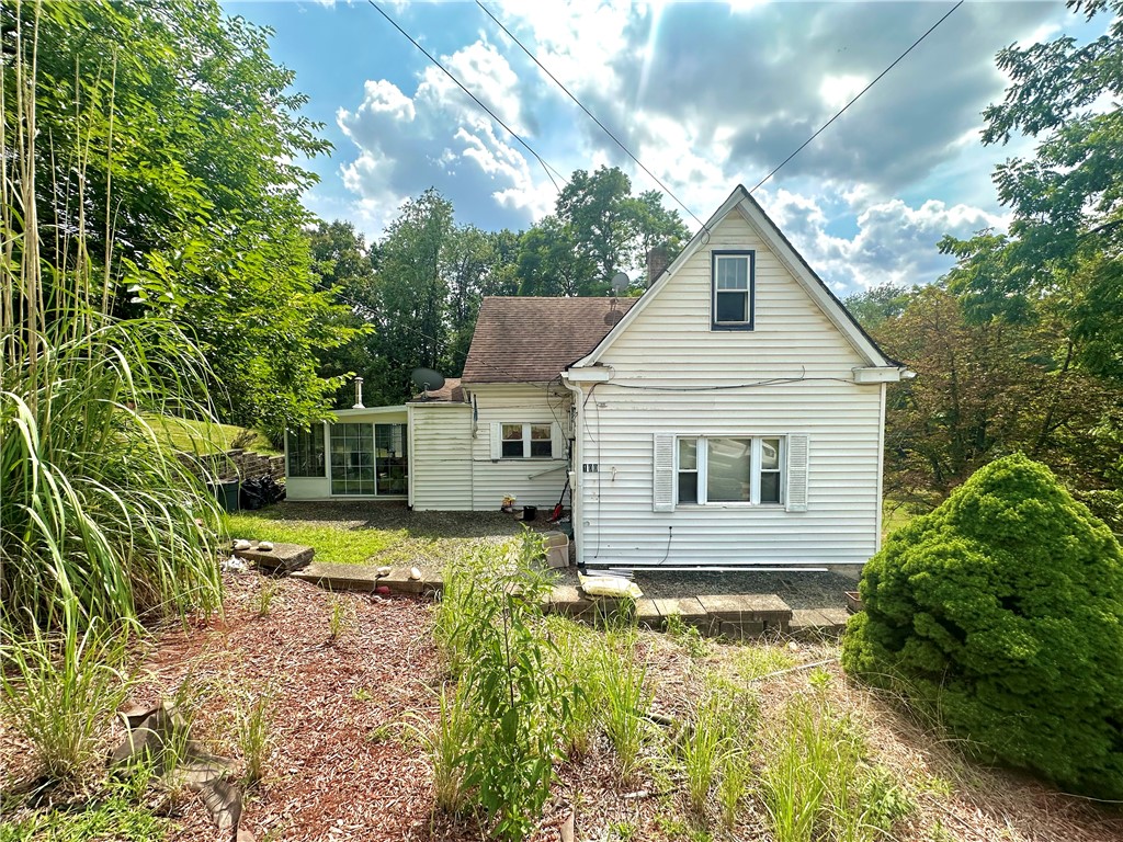 View Braddock Hills, PA 15221 property